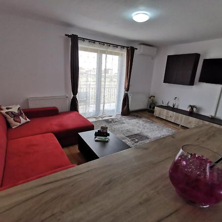 Giroc Apartament Ovidiu מראה חיצוני תמונה