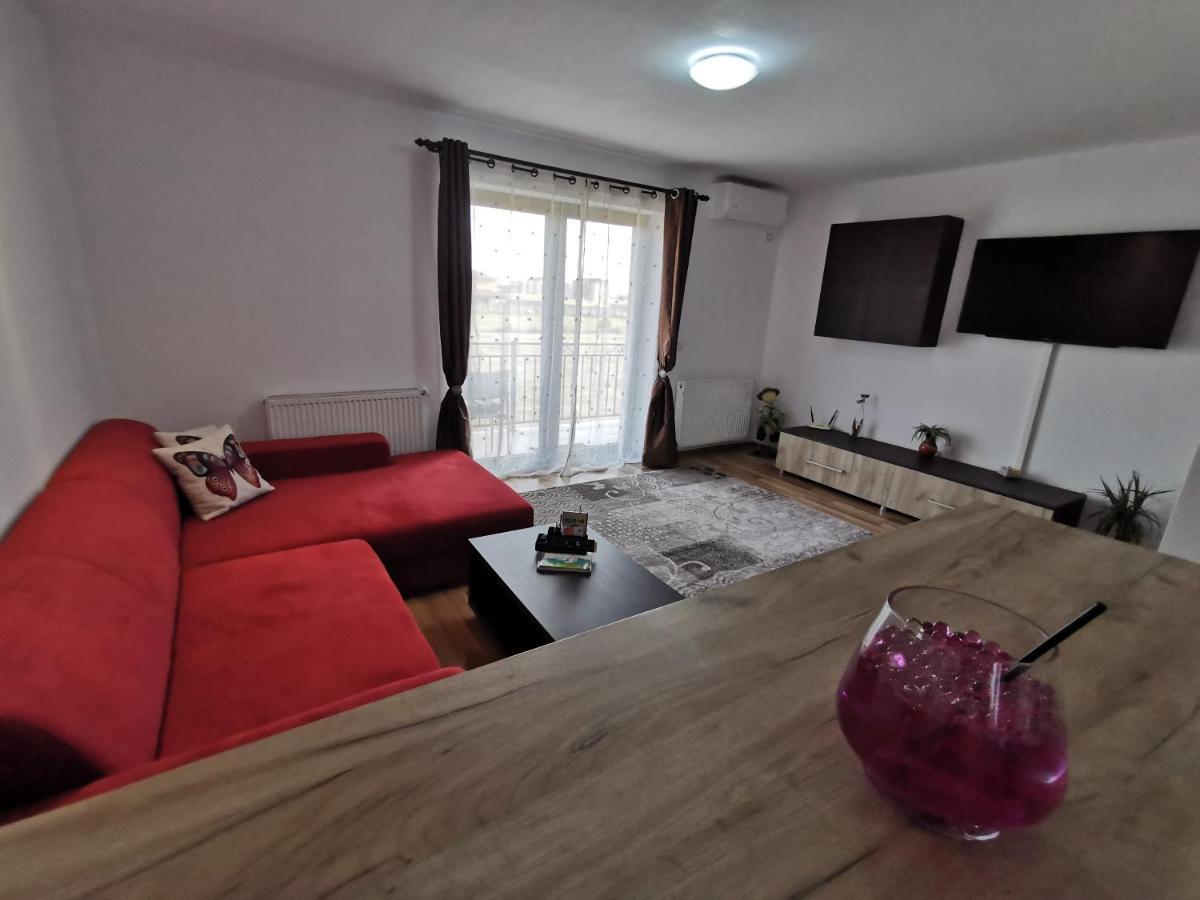 Giroc Apartament Ovidiu מראה חיצוני תמונה