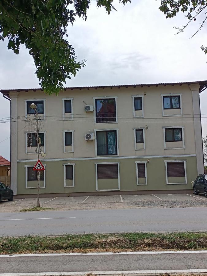 Giroc Apartament Ovidiu מראה חיצוני תמונה